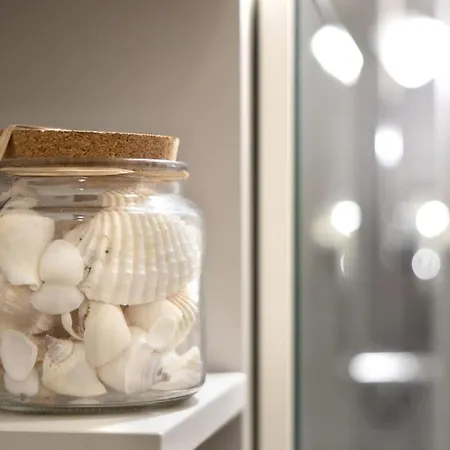 Free Parking & Netflix - Comfort Gambini Triest