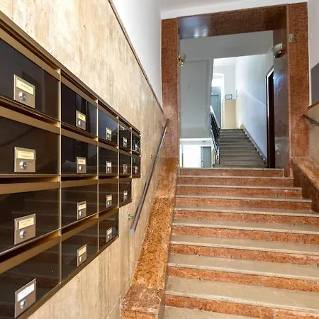 아파트 Free Parking & Netflix - Comfort Gambini