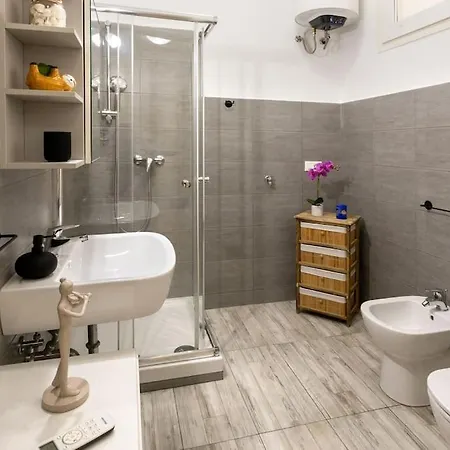 Free Parking & Netflix - Comfort Gambini